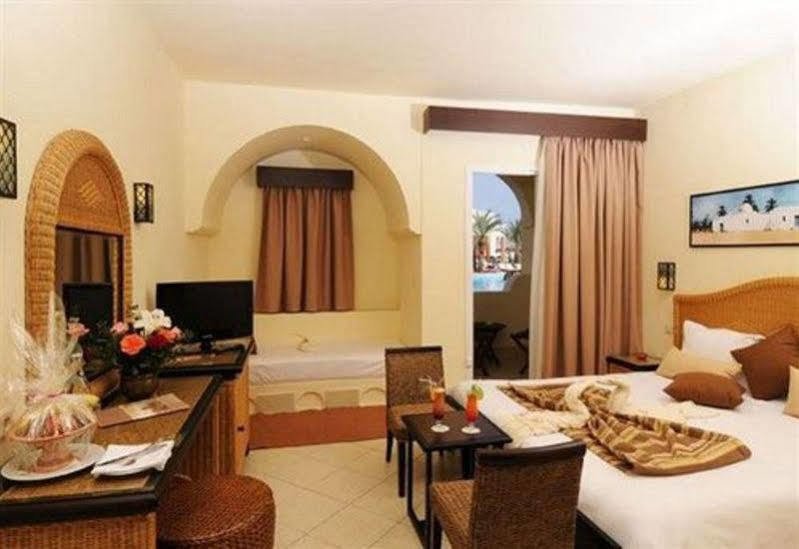 Green Palm Midoun Exterior photo